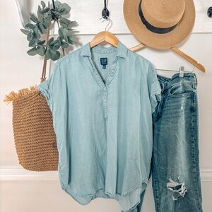 GAP Denim top